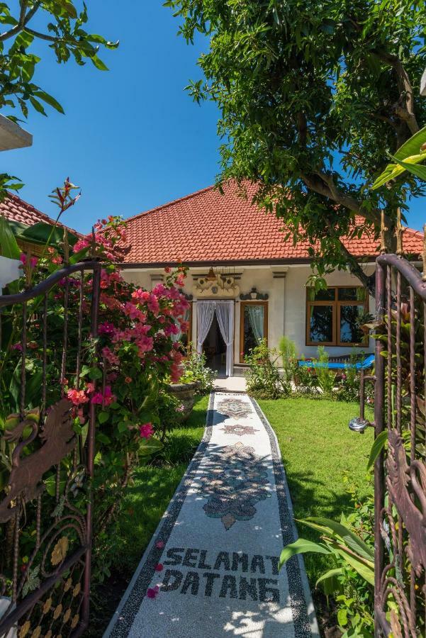 Dennis Holiday Bungalow Jasri Esterno foto