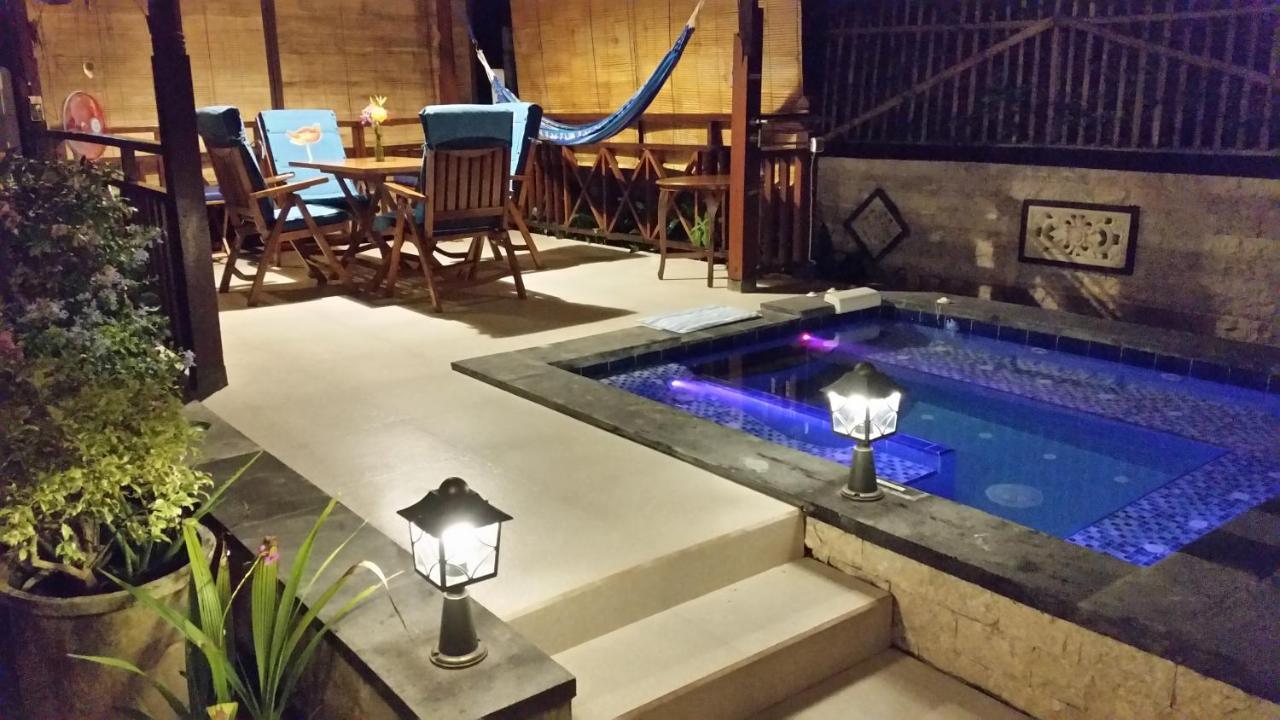 Dennis Holiday Bungalow Jasri Esterno foto